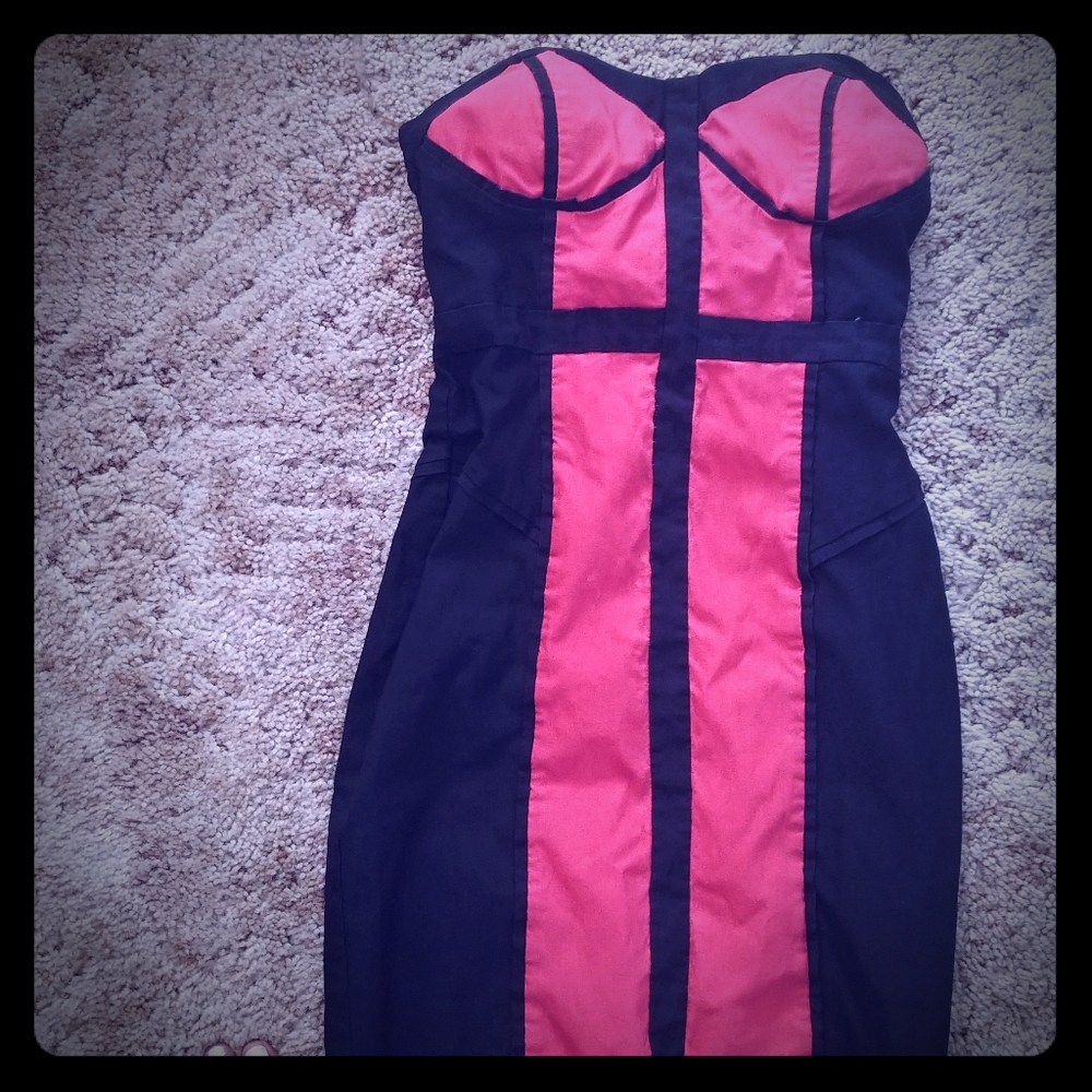 Black and red bodycon dress